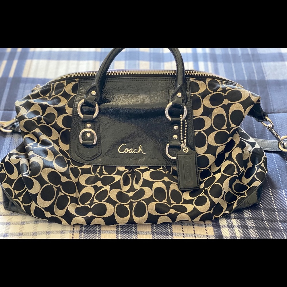 Coach Hand Bag - Picture 1 of 6